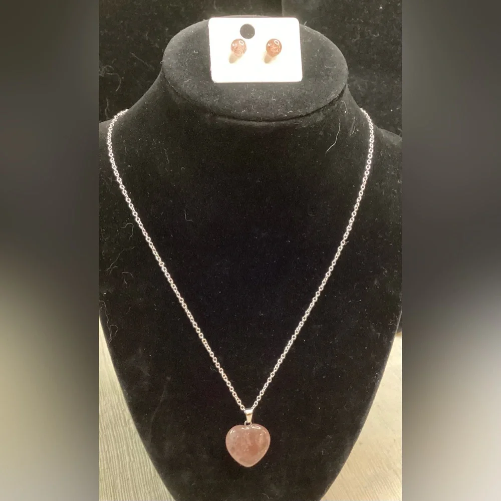 Strawberry Quartz Heart Pendant Necklace and Earring Set - Picture 1 of 5